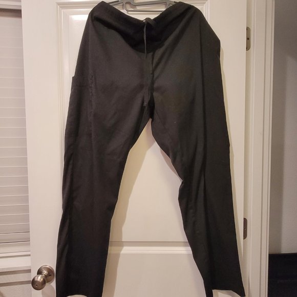 Scrubs - Picture 3 of 3